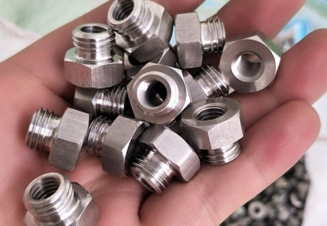 精密五金零件加工時(shí)要注意什么？